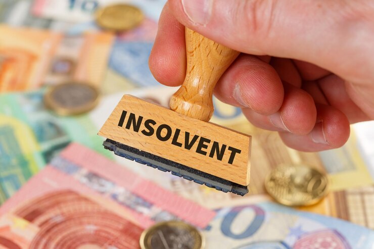 Euroins, cel mai mare asigurator RCA din România intră în insolvență