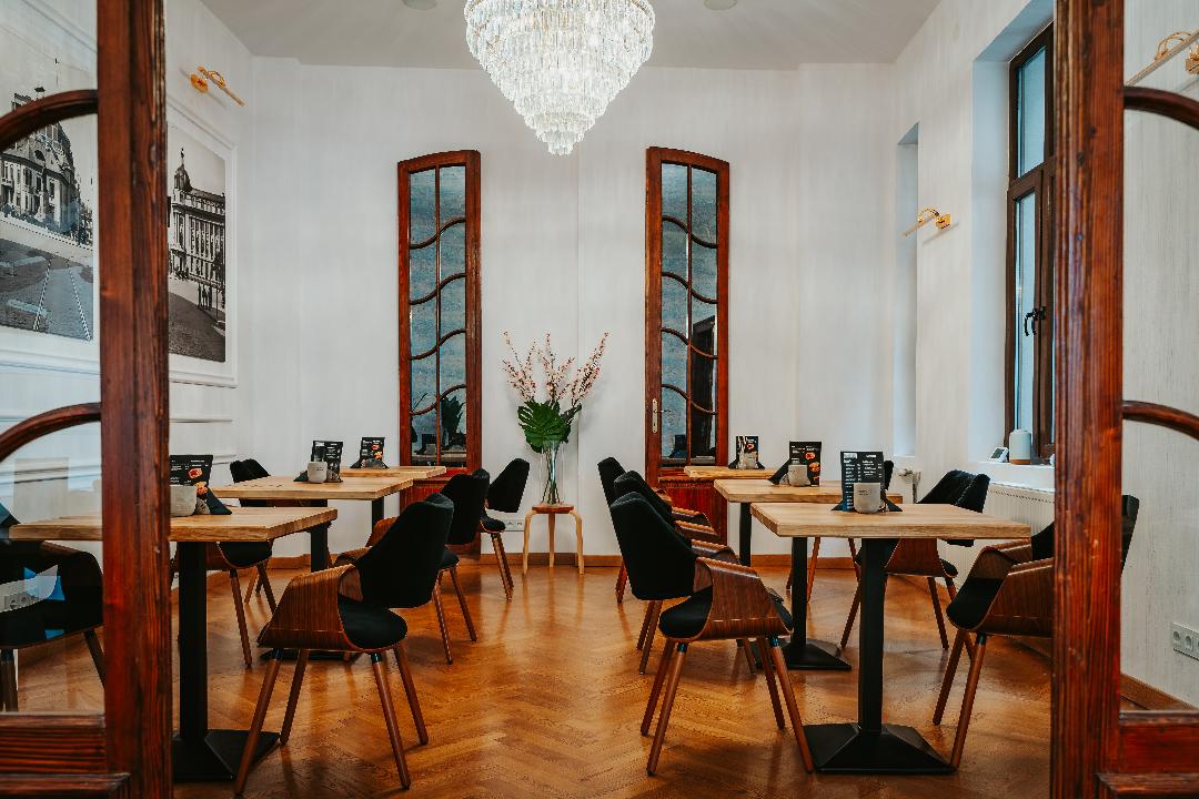 Urban Hub, investiție de 150.000 de euro într-un spațiu de co-working și evenimente la Piața Romană