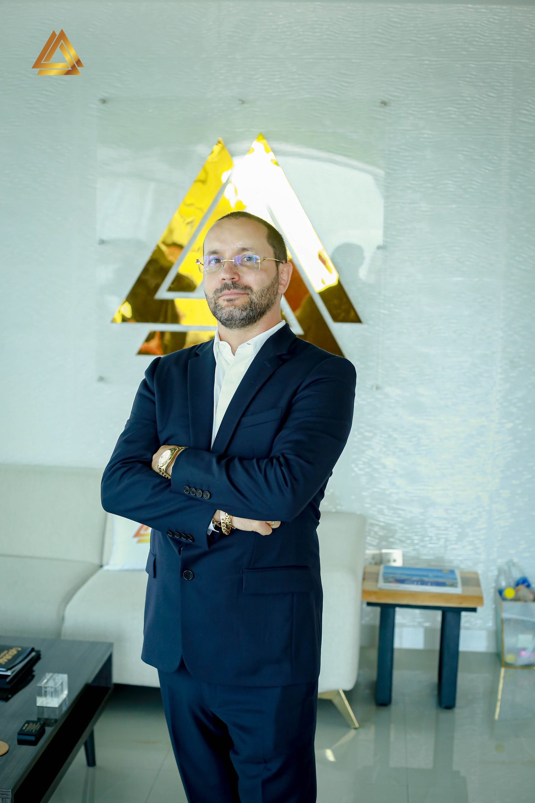 GABRIEL NICOLAEV – CYGURU: AFIRMAȚII ȘI PROIECTE PREZENTATE DE FONDATORUL PLATFORMELOR MEDICINAS ȘI NICOLAEV MEDICINE